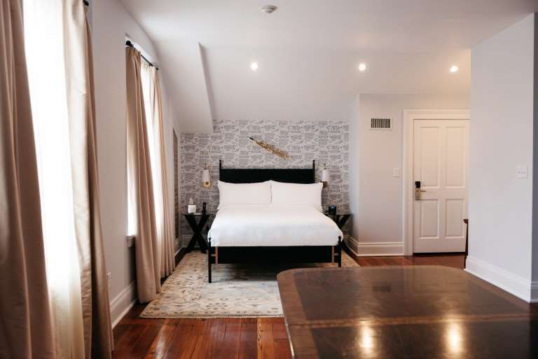 Henry Howard Hotel Nova Orleães Quarto foto